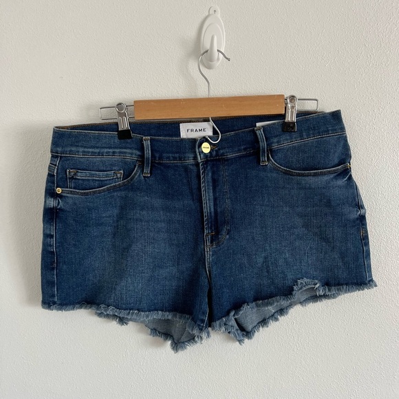Frame Le Cutoff Shorts, size 31 - Picture 2 of 5